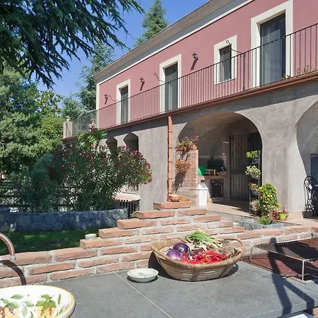 Casale Poggio Del Tiglio * Viagrande